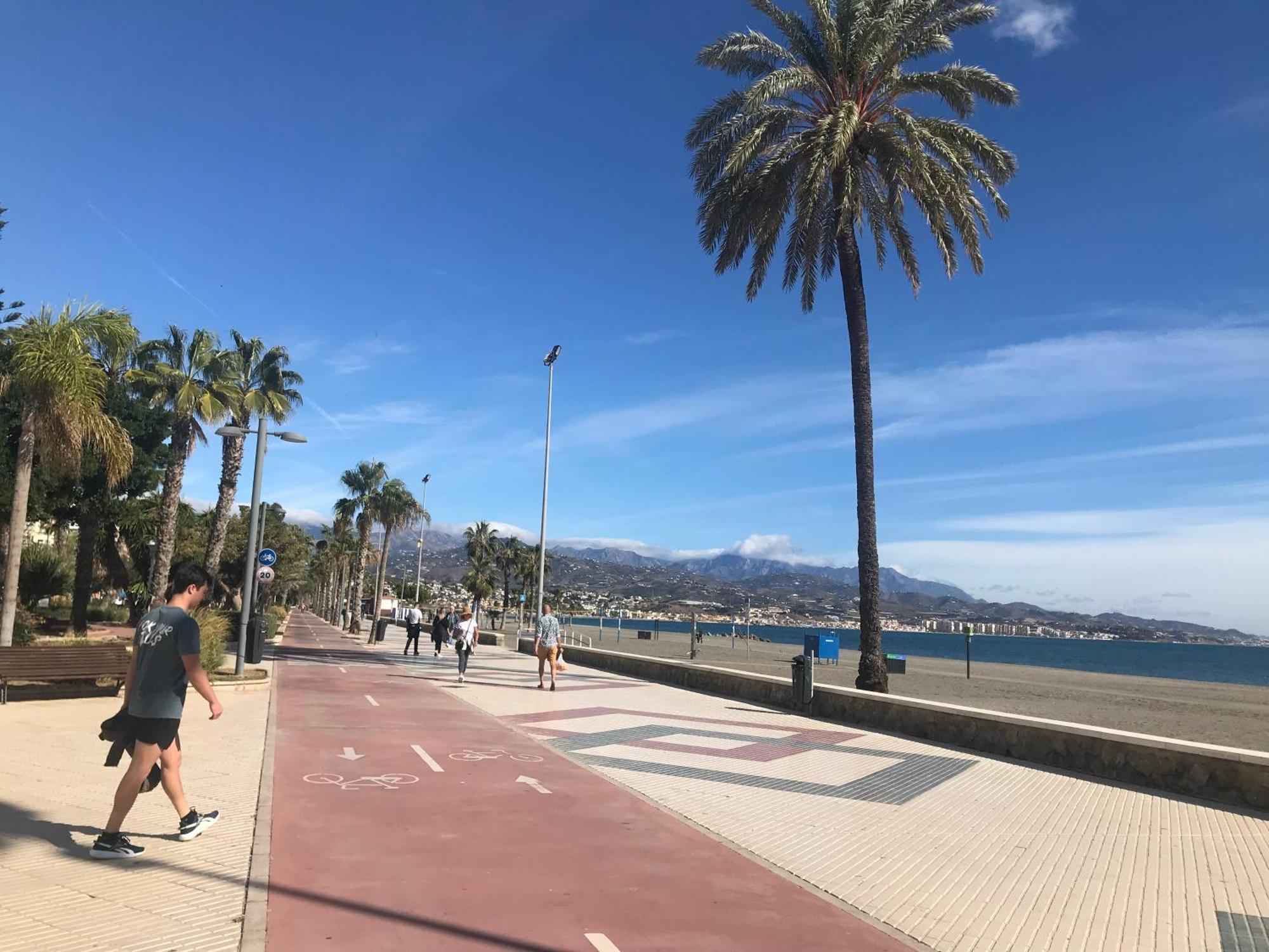Atico Con Vistas Cerca Del Mar - Penthouse - Parking - Terraza Lägenhet Torre Del Mar Exteriör bild